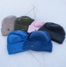 Beige   //   Mørk Grønn   //    Rosa   //   Sort Melert   //   Blå Melert   //   Polarbkå thumbnail